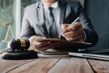 Cláusulas de Cash-in e Cash-out no Direito Societário